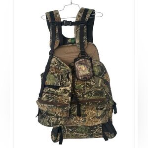 Cabela’s Camo Hunting Vest with Seat & Turkey Call Case Small-Large